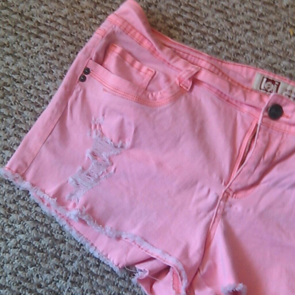 Shorts - Picture 2 of 2