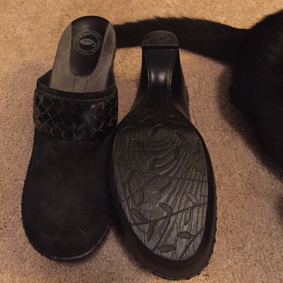 Black clogs - Picture 4 of 4