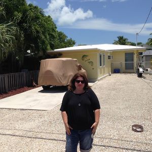 Meet your Posher, Adrienne