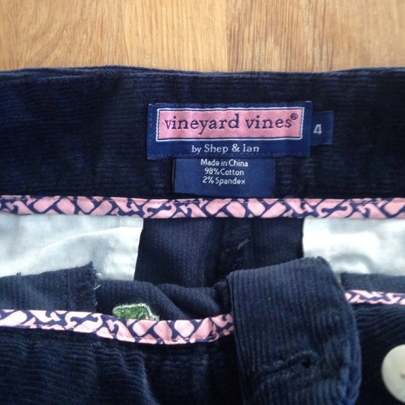 Vineyard Vines Sz 4 Whale Skirt - Picture 2 of 3