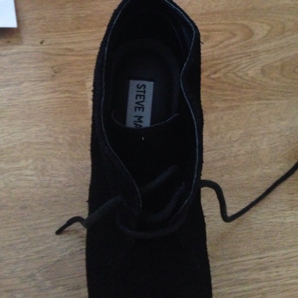 Steve Madden black wedges - Picture 2 of 3