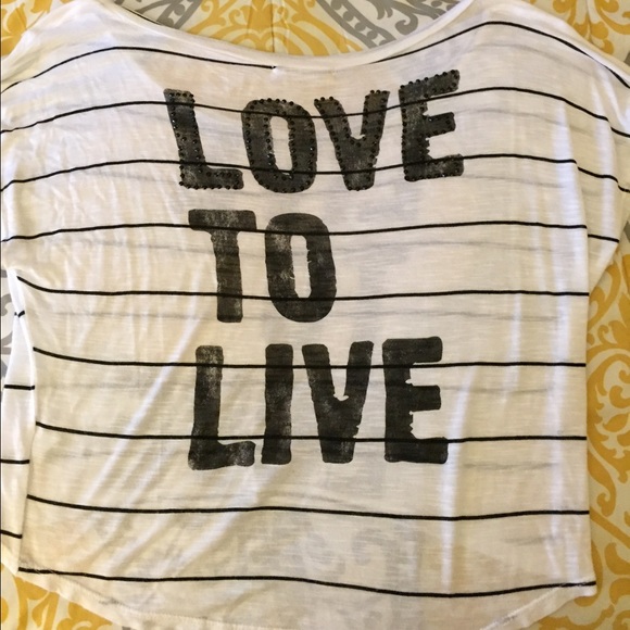 Cute Crop Top! - Picture 2 of 2