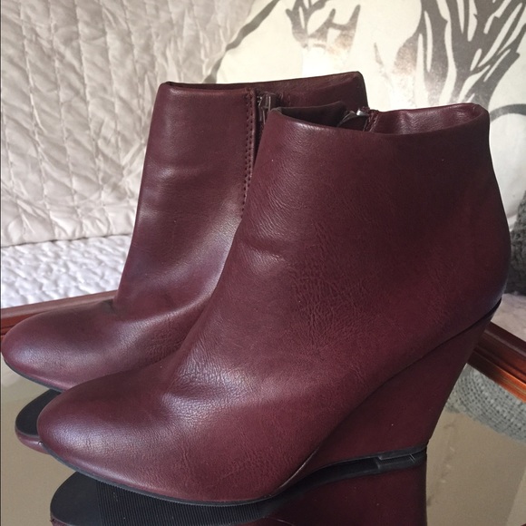 Forever 21 Wedge Booties, Sz 7