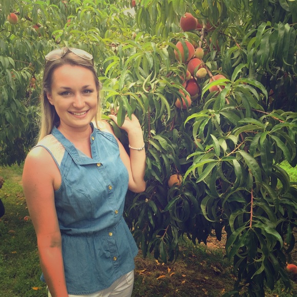 Meet your Posher, Lauren