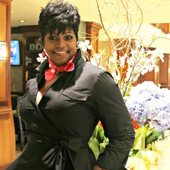 I'm Bobbee, stylist of hair and fashion. Welcome! - Picture 4 of 4