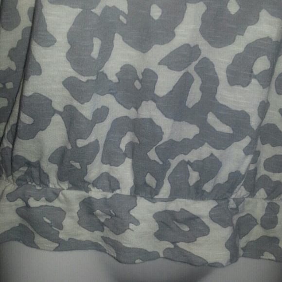 Top - Picture 4 of 4