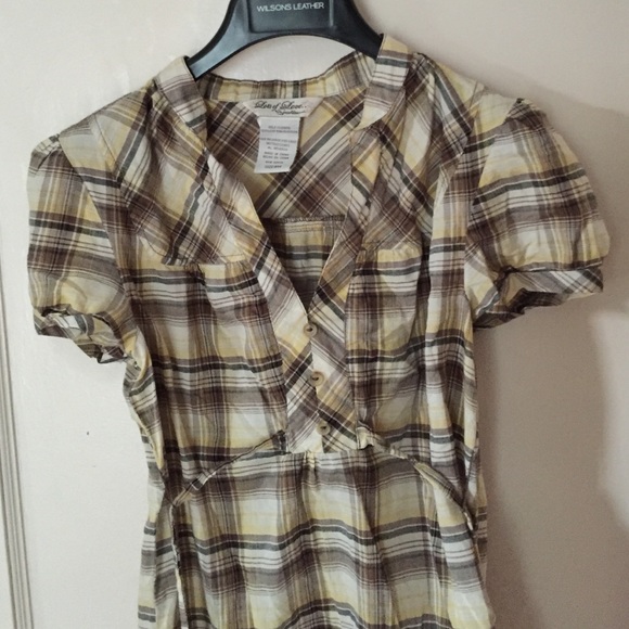 Shirt - Picture 2 of 2