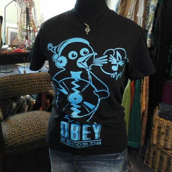 Obey t-shirt, black with blue