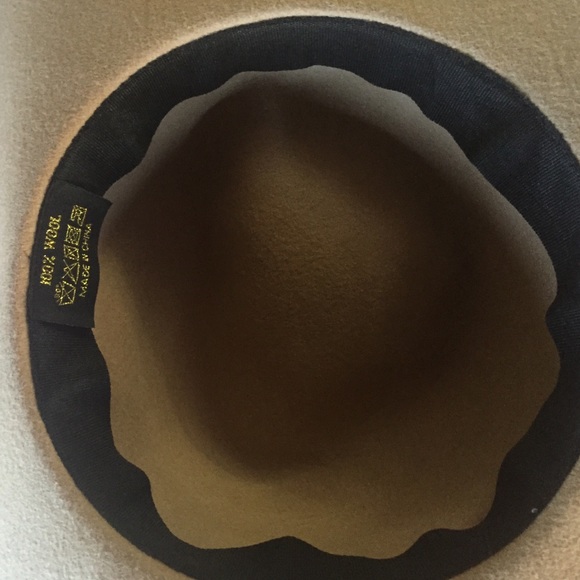 Floppy hat - Picture 3 of 3