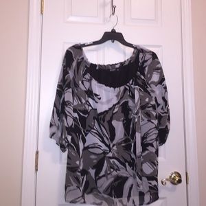 SS Gray black floral print blouse