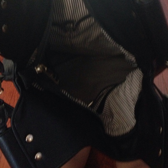 Black Nine West Bag - Picture 4 of 4