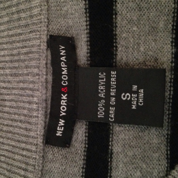 New York & Company sweater - Picture 4 of 4