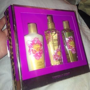 NEW GIFT SET