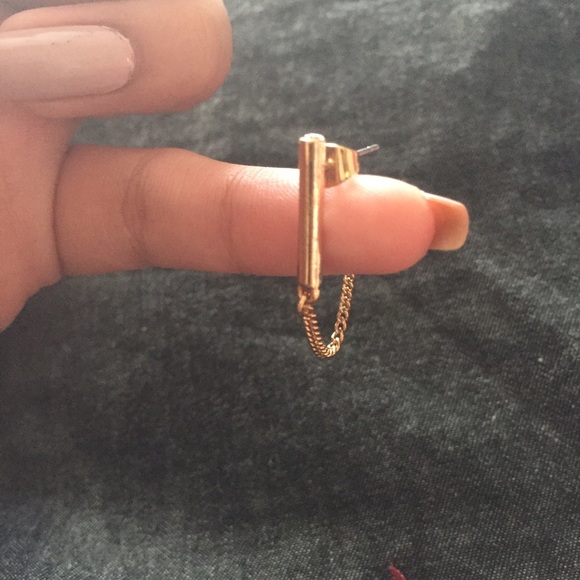 Earrings - Picture 4 of 4