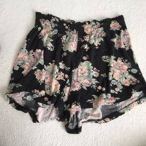 Brandy Melville floral shorts