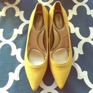 Yellow Pointed Toe Heels