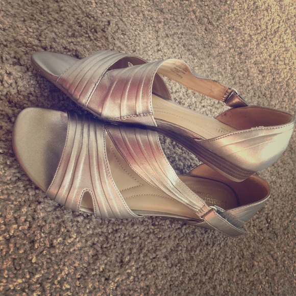 💫Naturalizer comfort sandal
