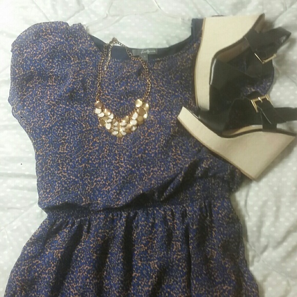Dress - Picture 1 of 4