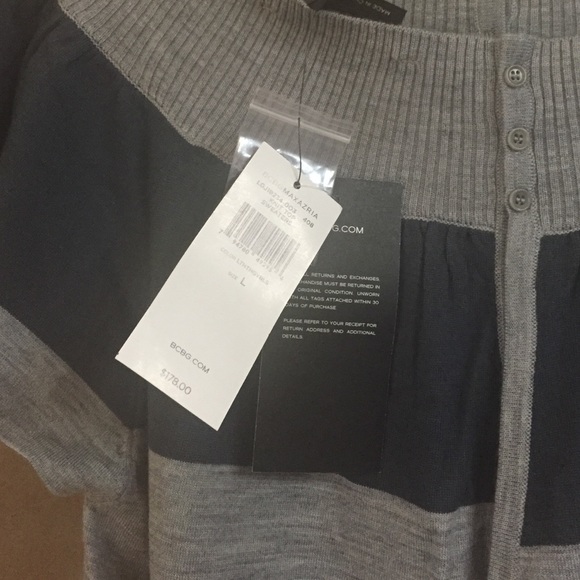 Authentic BCBGMAXAZRIA light weight sweater - Picture 3 of 3