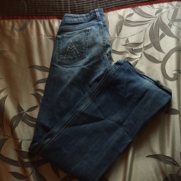 Jeans - Picture 2 of 2