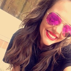 Meet your Posher, Nichole