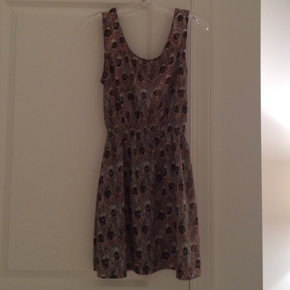 Dresses & Skirts - super cute peacock party dress