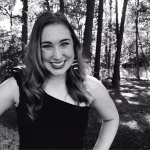 Meet your Posher, Lauren