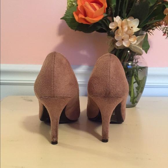 Color block heels - Picture 3 of 3