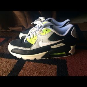 Men's Nike Air Max size 8.5