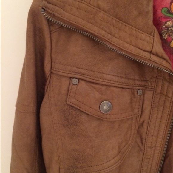 leather jacket - Picture 3 of 3