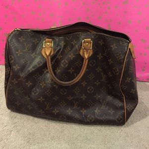Louis Vuitton Speedy 35
