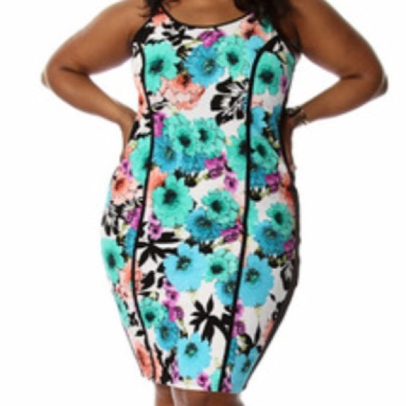 Curvy size floral dress