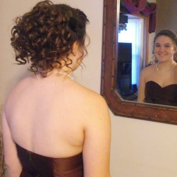 Homecoming dress - Picture 2 of 2