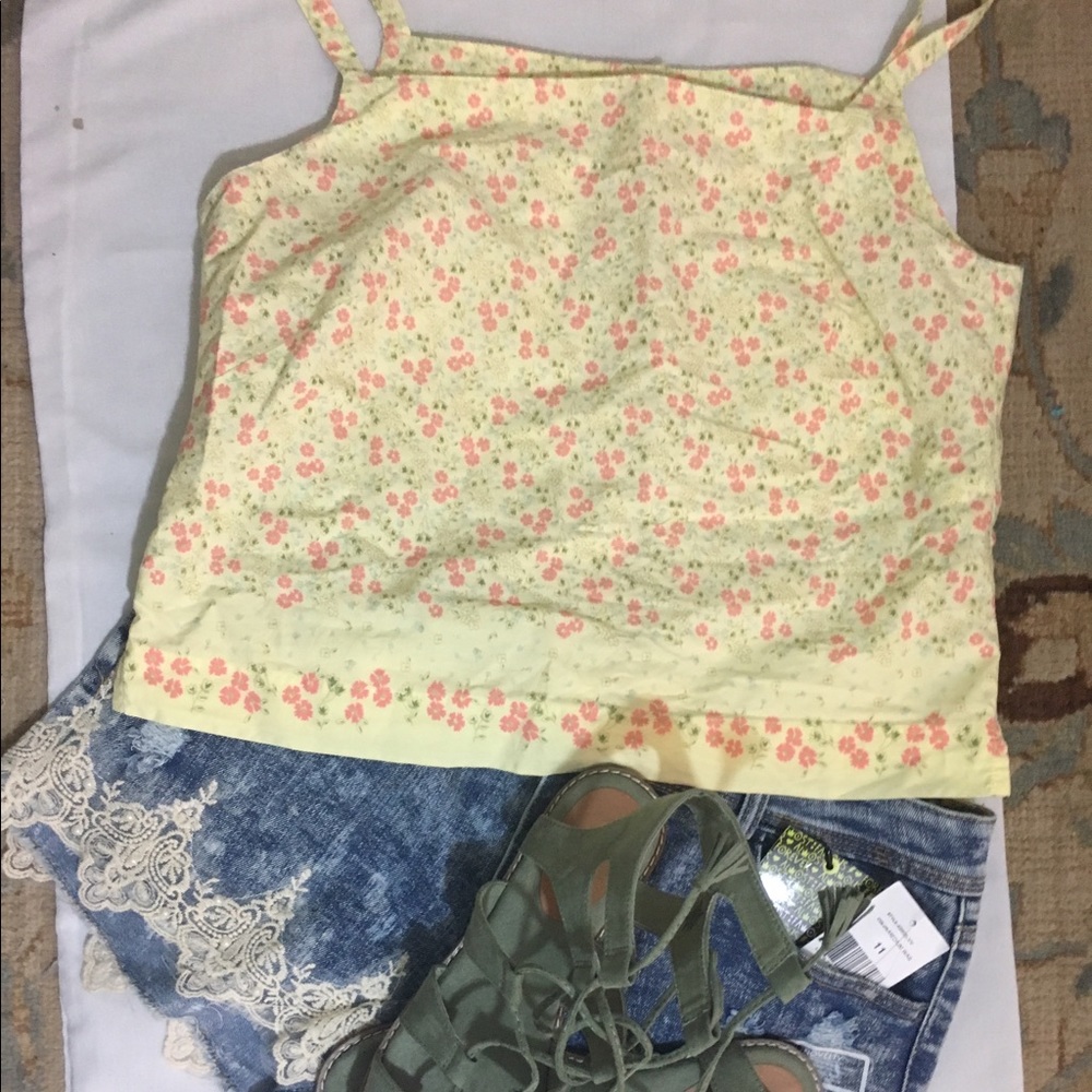 Vintage Old Navy Floral Cotton Top 🚨Last Chance🚨