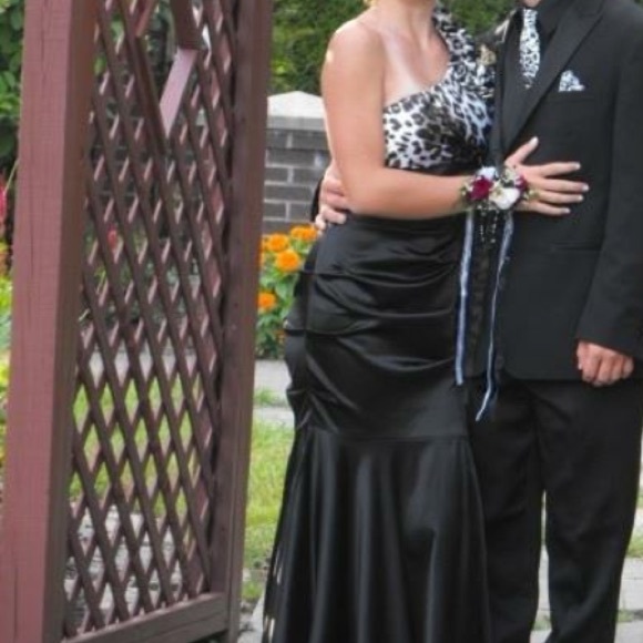 Homecoming/prom dress - Picture 2 of 2