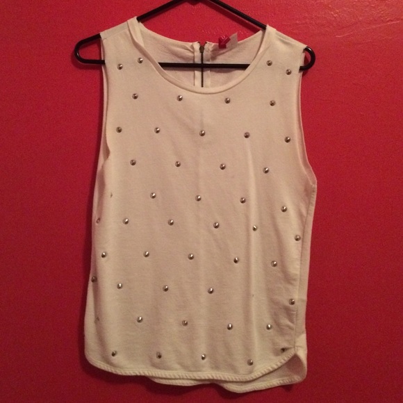 Studded sleeveless shirt
