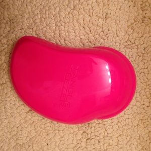 pink detangler hairbrush ❤️