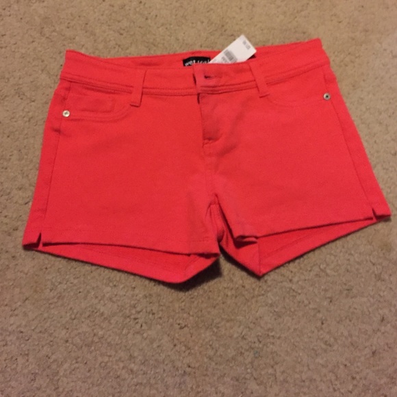 Coral shorts