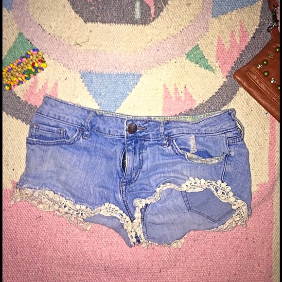 Roxy lace shorts