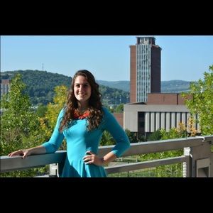 Meet your Posher, Lori