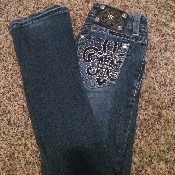 Size 24 Miss Me Jeans - Picture 3 of 3