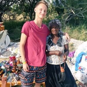 Meet your Posher, Chris