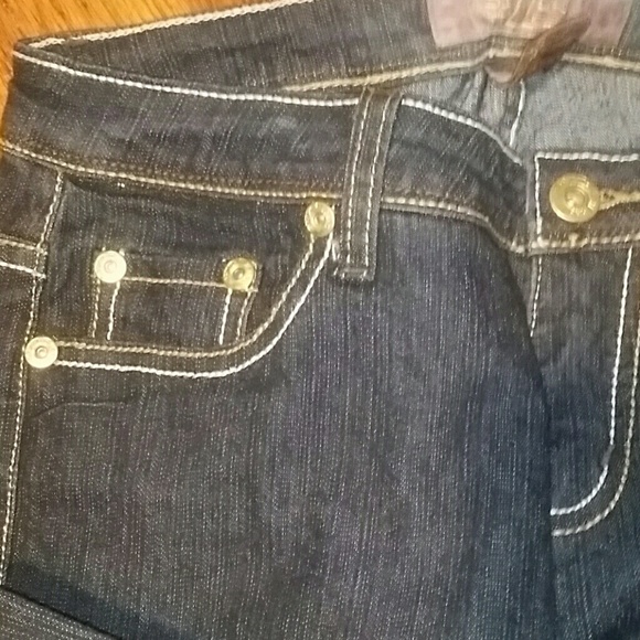 Jeans - Picture 3 of 4