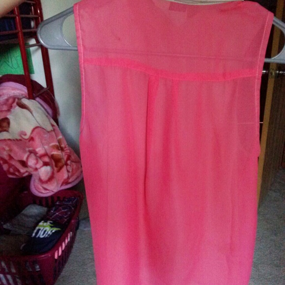 Sheer Collared Tank Top - Picture 2 of 3