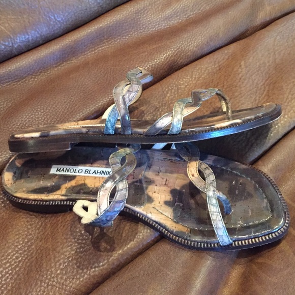 Manolo Blahnik sandals. - Picture 4 of 5