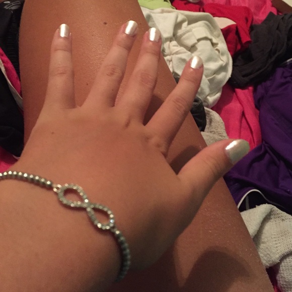 Infinity bracelet !!! - Picture 2 of 2