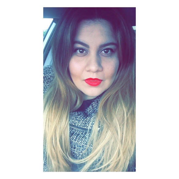 Meet your Posher, Crystal - Picture 2 of 4