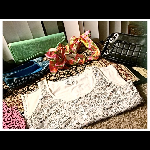 White tank - Picture 4 of 4