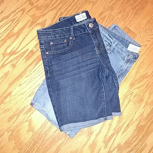 Bundled Jean shorts
