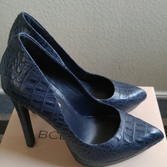 BCBGeneration platform heels - Picture 2 of 4